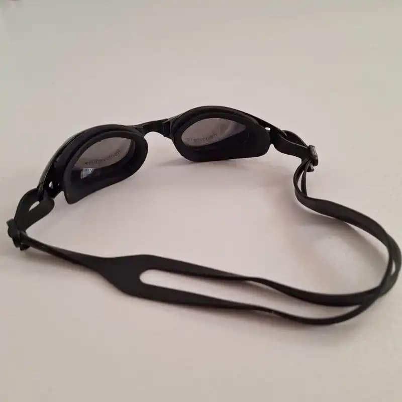 عینک شنا حرفه ای اسپیدو قاب هلالی EY-6100 — تصویر ۶