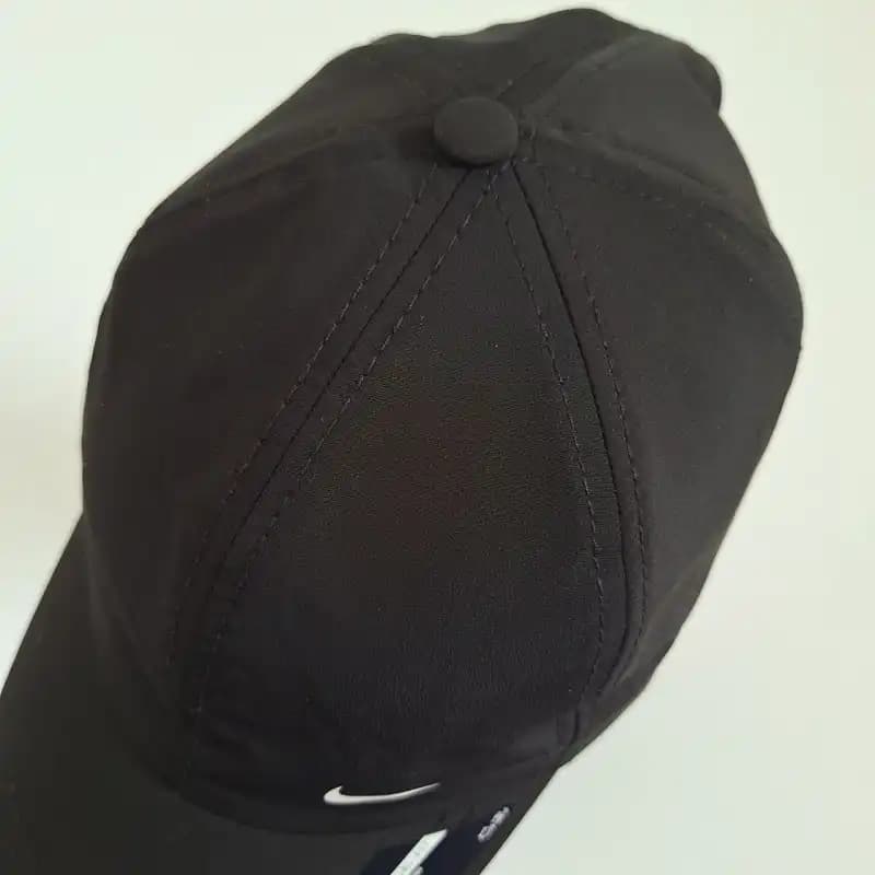 کلاه ورزشی شمعی نایک مشکی DRI-FIT — تصویر ۳