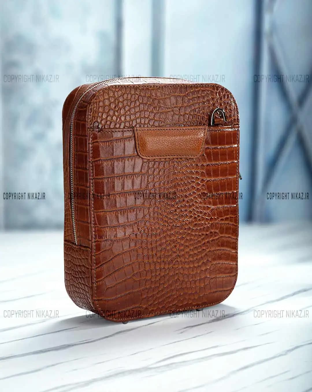 کیف دوشی مردانه چرم طبیعی مدل هومان کد 2600 — تصویر ۲
