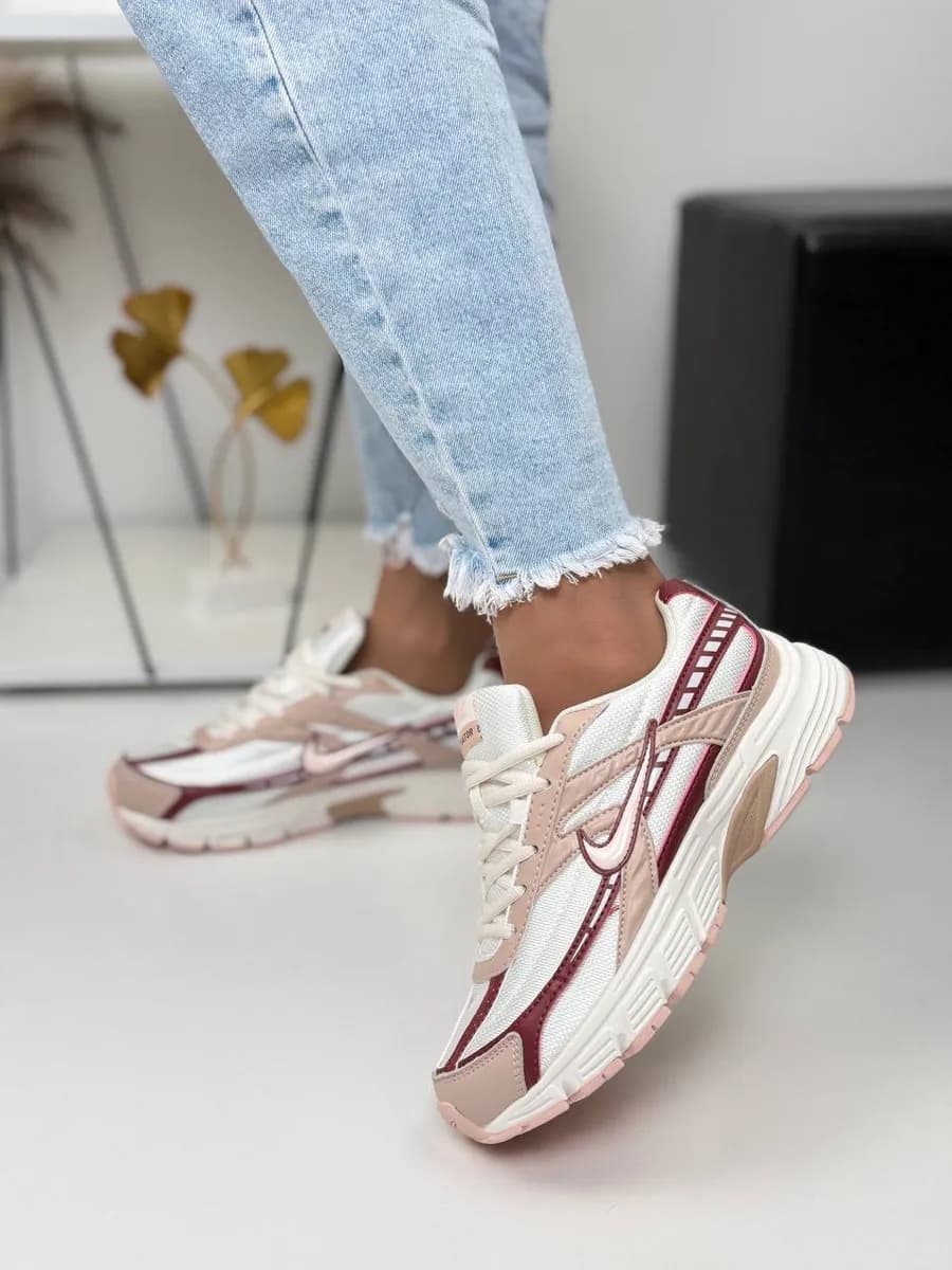 کفش نایک اینیشیتور صورتی قرمز Nike Initiator — تصویر ۲