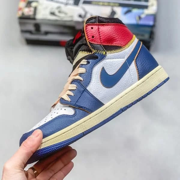 جردن وان یونیون لس آنجلس استورم بلو Jordan 1 Retro High Union Los Angeles Storm Blue — تصویر ۲