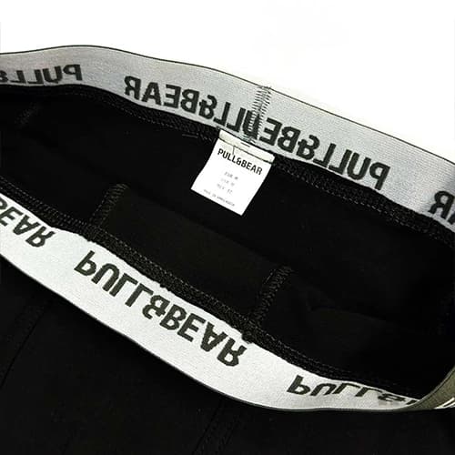 شورت مردانه باکسر بریف (پادار) اورجینال وارداتی پول اند بیر Pull&Bear مشکی کش سبز black boxers with a logo waistband — تصویر ۳