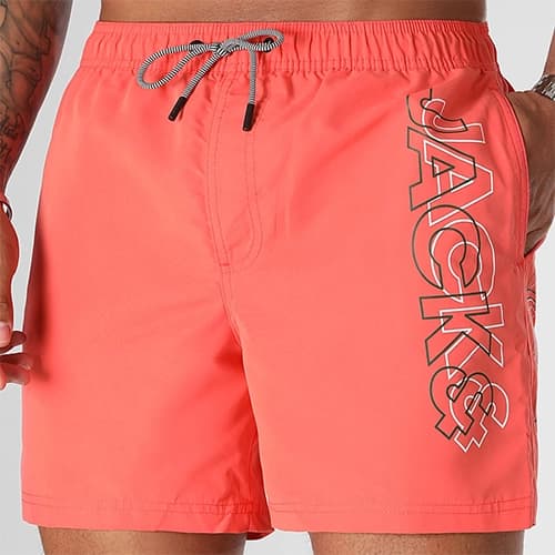 شلوارک سونایی و مایو مردانه اورجینال وارداتی برند Jack & Jones جک اند جونز آستردار صورتی گلبه ای Fiji Double Logo Swimshort Men — تصویر ۲
