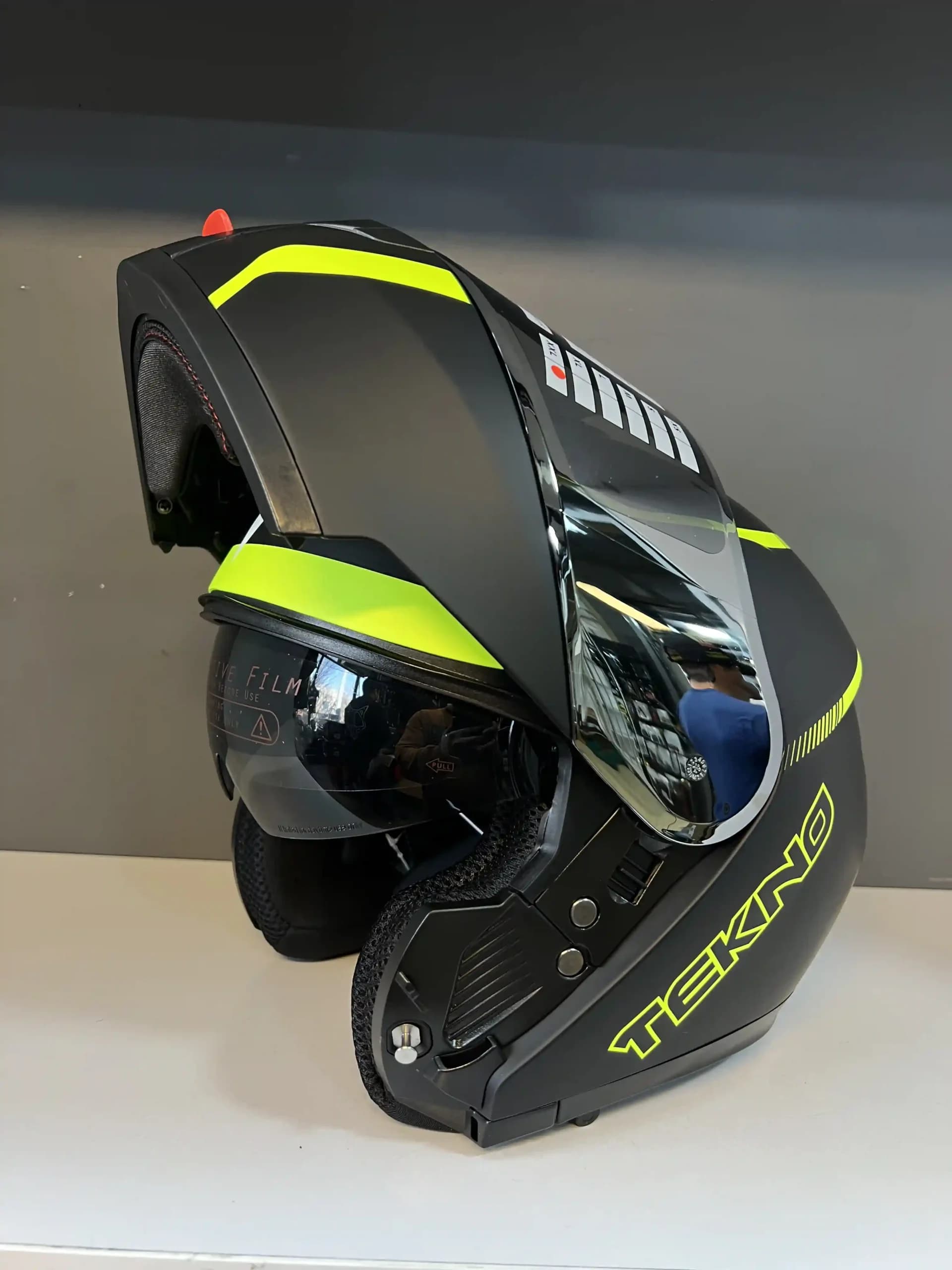 کلاه فک متحرک Tekno – Black Green Line — تصویر ۳