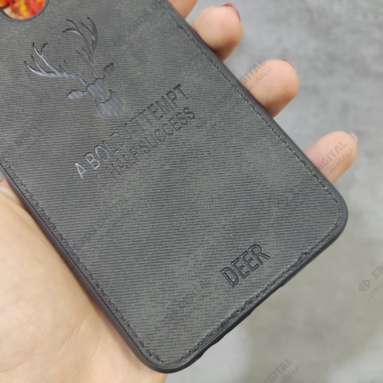قاب گوشی Samsung Galaxy J4 پشت چرم طرح گوزن — تصویر ۲