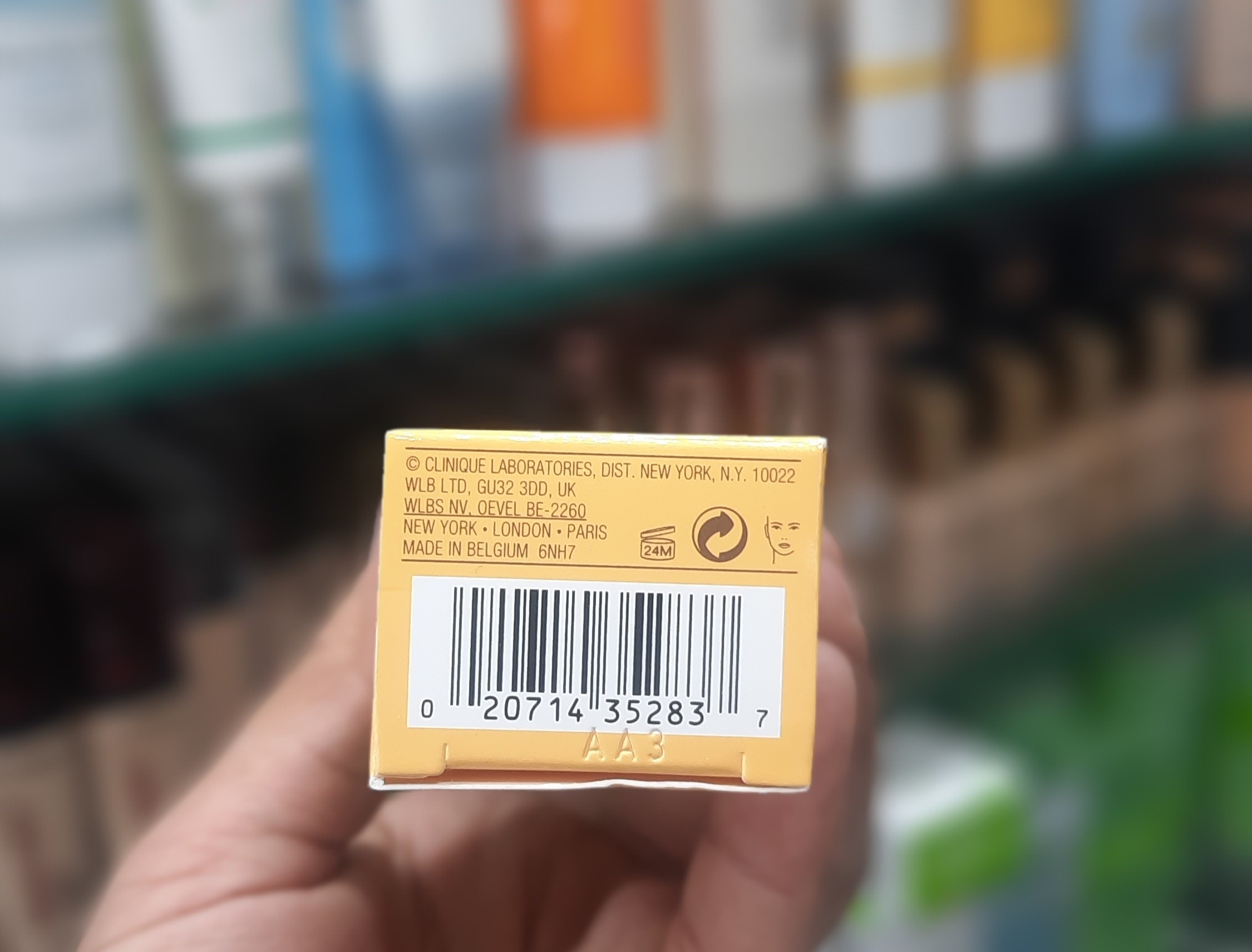 ضد آفتاب جوانساز و ضد چروک کلینیک Clinique مدل سولار اسمارت بی رنگ حجم۵۰ml (ضمانت اصالت) — تصویر ۵