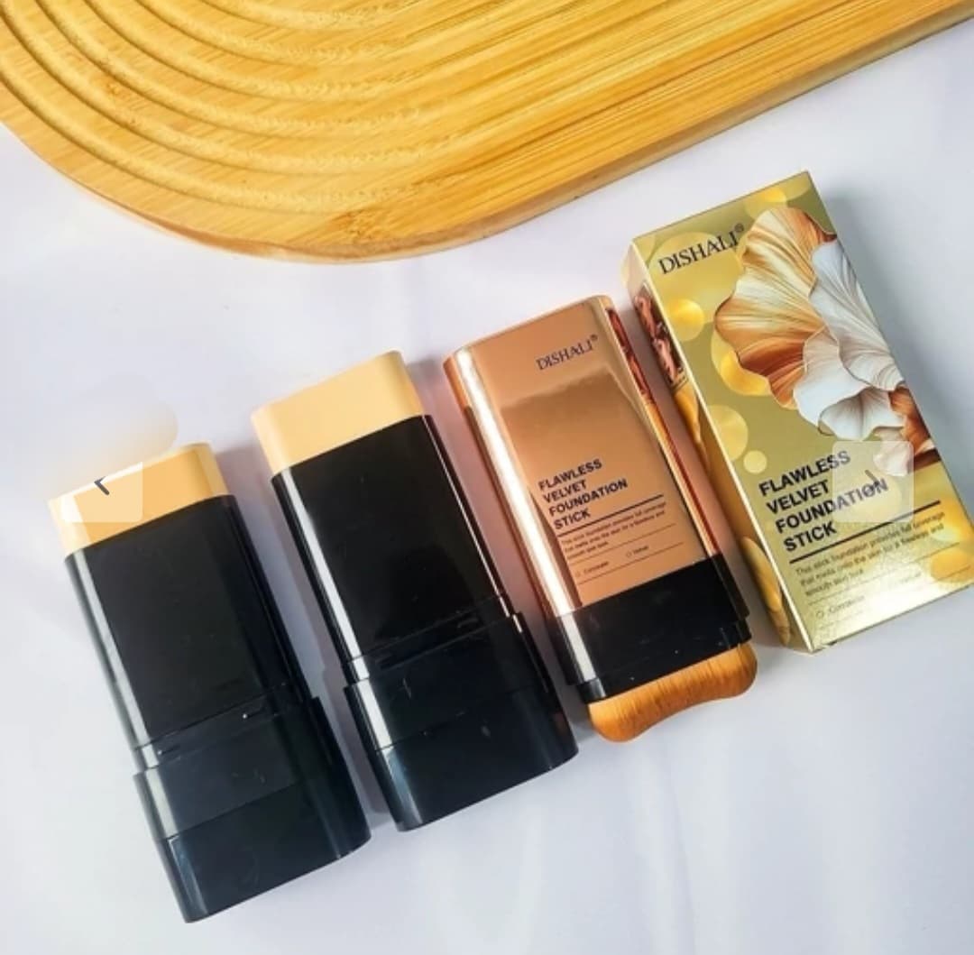 کرمپودر استیکی دوطرفه برند DISHALI با براش M-Shape — تصویر ۴