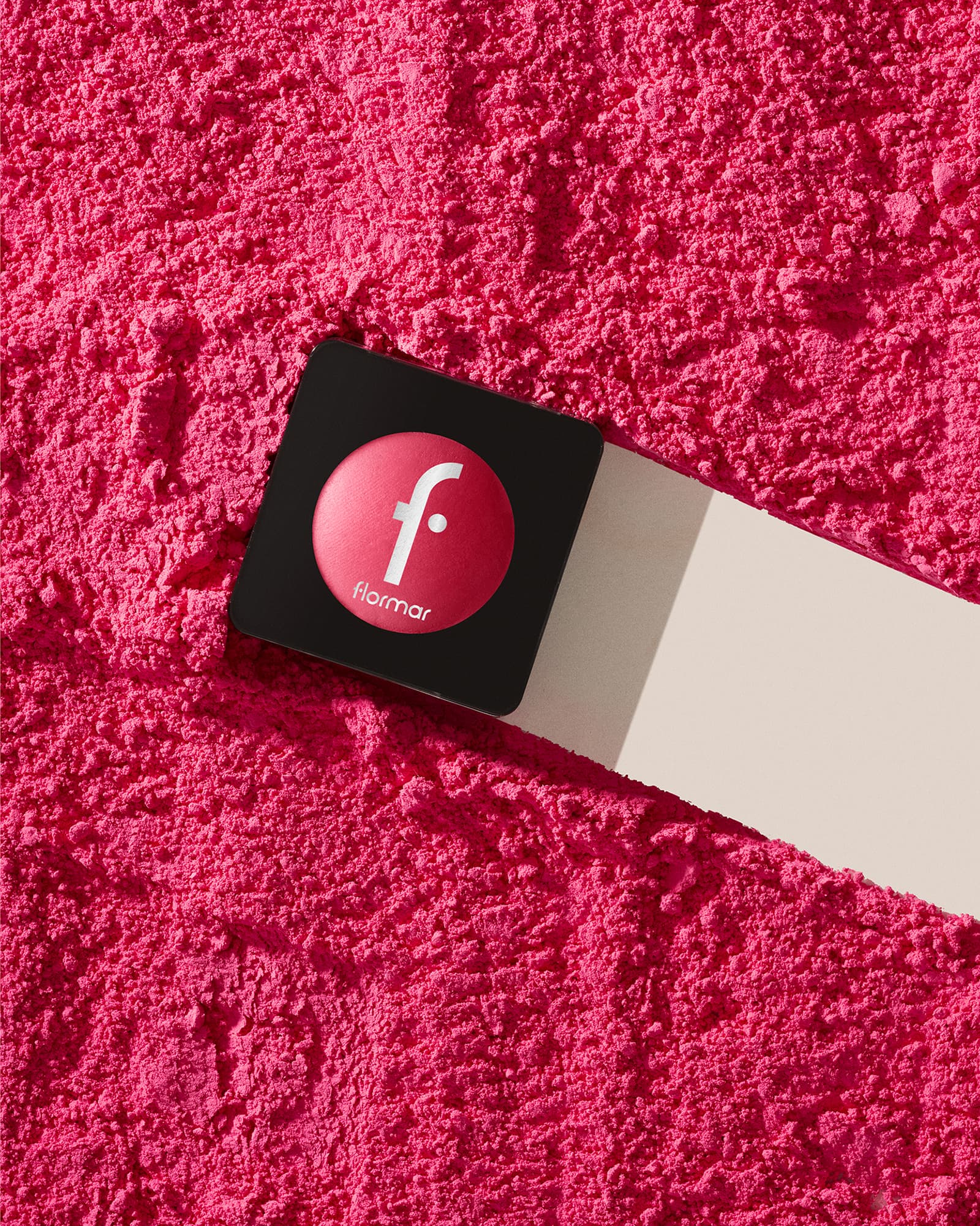 رژگونه پخته فلورمار مدل Baked Blush-On شماره 054 رنگ Flormar Pink — تصویر ۷