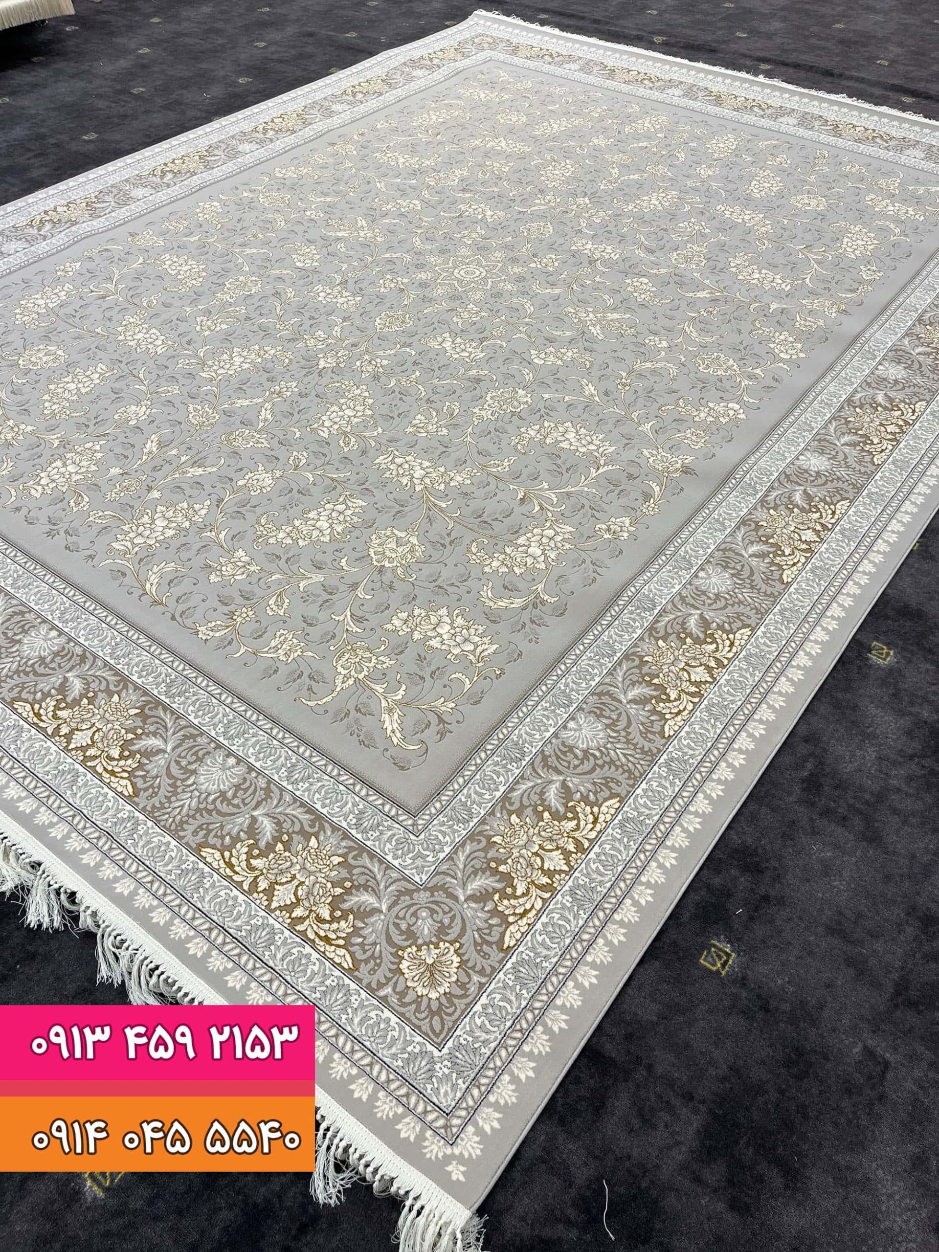 فرش کد 9024 زمینه نقره ای