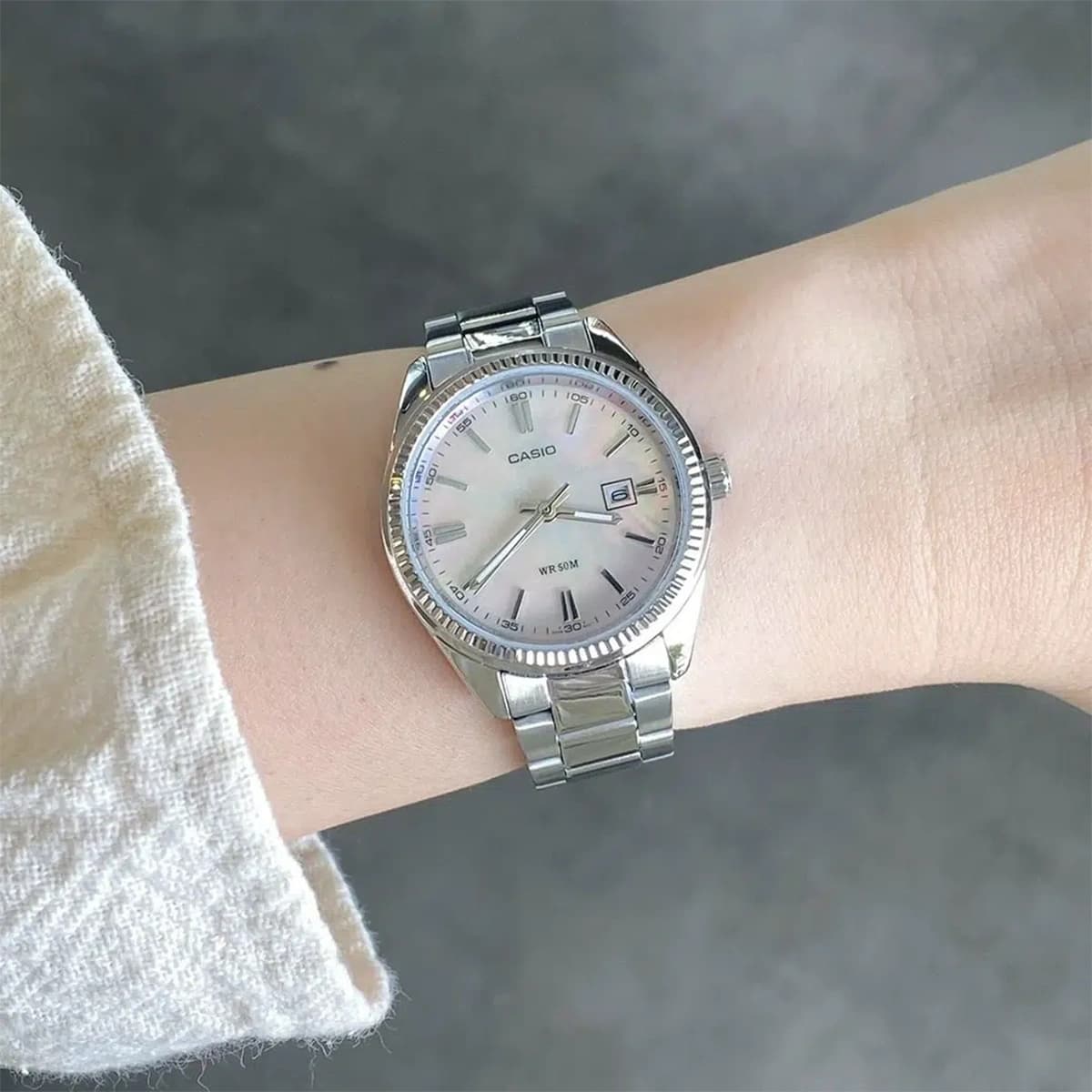 ساعت مچی زنانه کاسیو مدل Casio LTP-1302DS-4AV — تصویر ۵