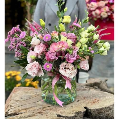 دسته گل مناسب کادو برای دختر 20 ساله 10442