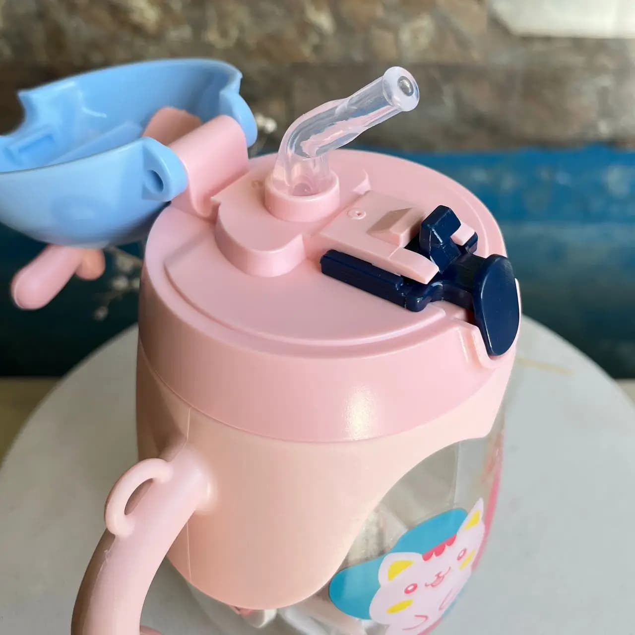 لیوان آبمیوه خوری سوپاپ دار ۲۵۰ میل گوزن در طرح بندی و رنگ بندی — تصویر ۵