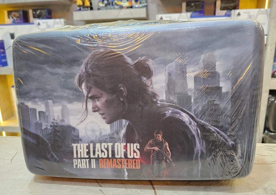 کیف کنسول PS5 slim طرح last of us part 2