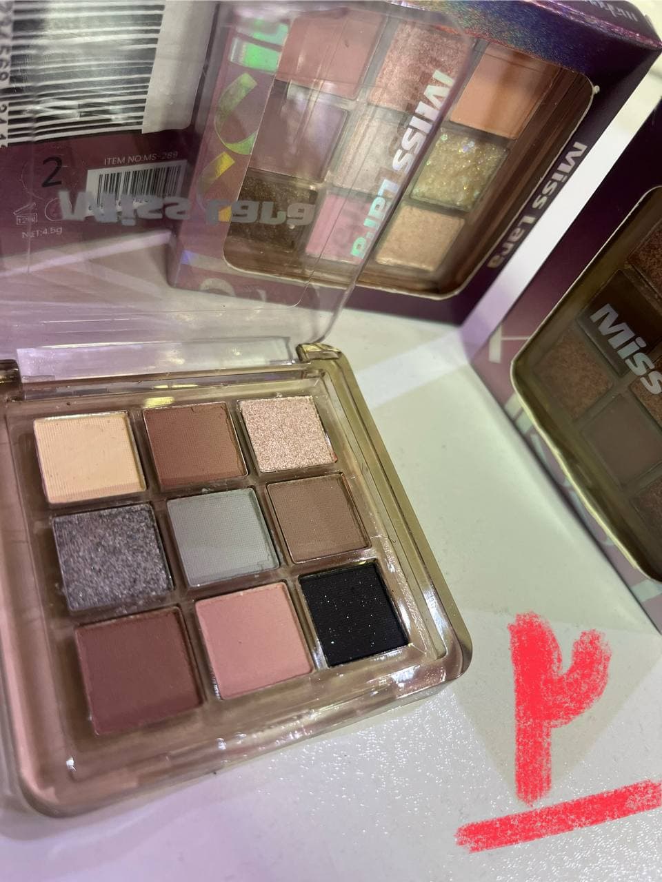 سایه چشم miss lara کد 13484 — تصویر ۴