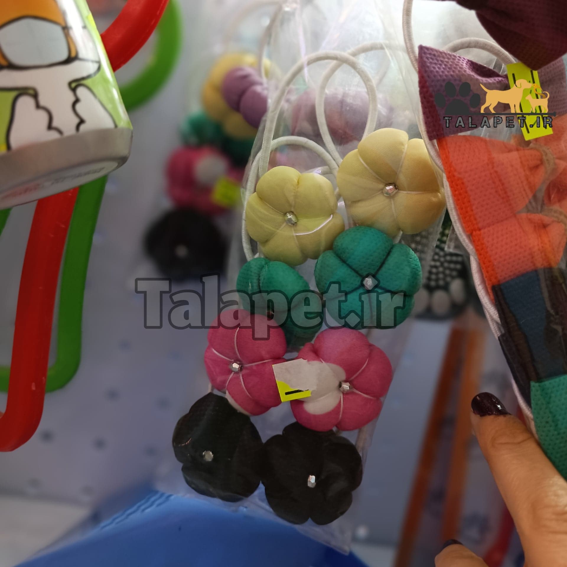 کش موی سر مدل گل سگ و گربه — تصویر ۲