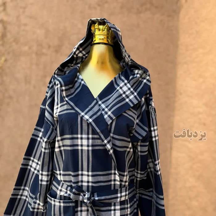 حوله تن پوش نخی یزدی رنگ سورمه ای مدل چهارخانه — تصویر ۲