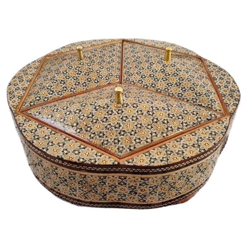 شکلات خوری خاتم کاری سه درب طرح گلی شش ضلعی تو راش سایز 23در23 — تصویر ۴