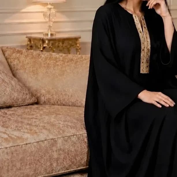 کفتان بلند زنانه سیترا جنس کراش دلتا مشکی فری سایز — تصویر ۳