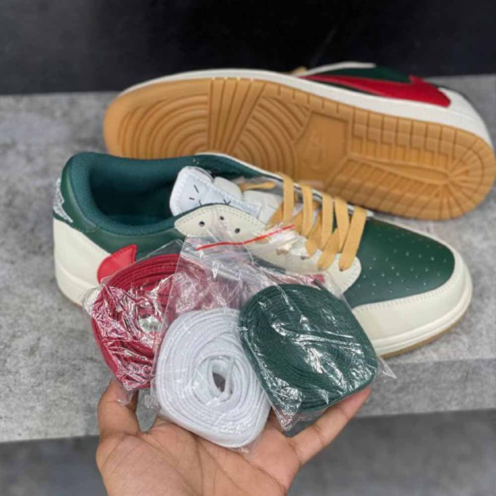 نایک ایر جردن 1 لو ترویس اسکات ریورس موکا Nike Air Jordan 1 Low Travis Scott Reverse Mocha — تصویر ۶