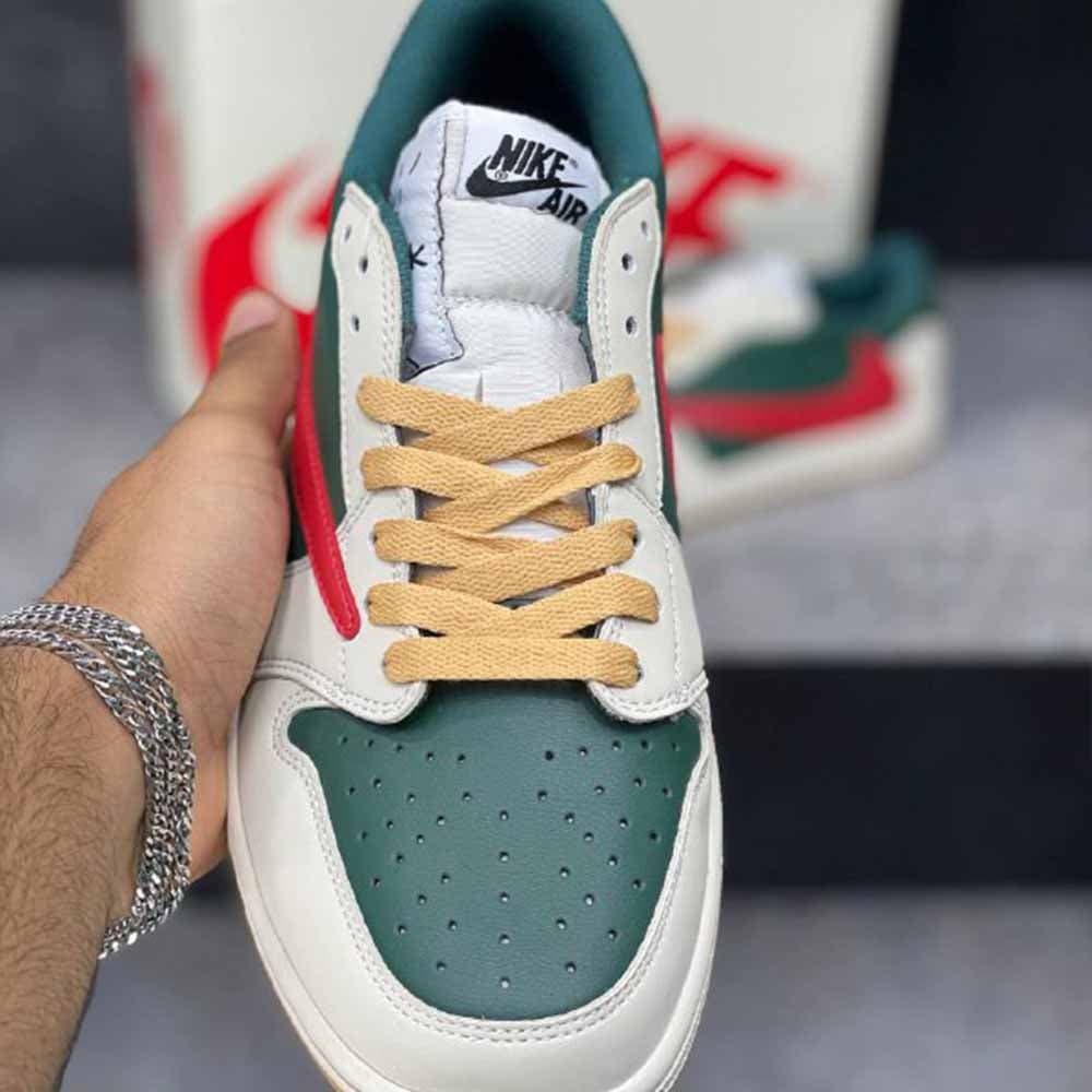 نایک ایر جردن 1 لو ترویس اسکات ریورس موکا Nike Air Jordan 1 Low Travis Scott Reverse Mocha — تصویر ۳