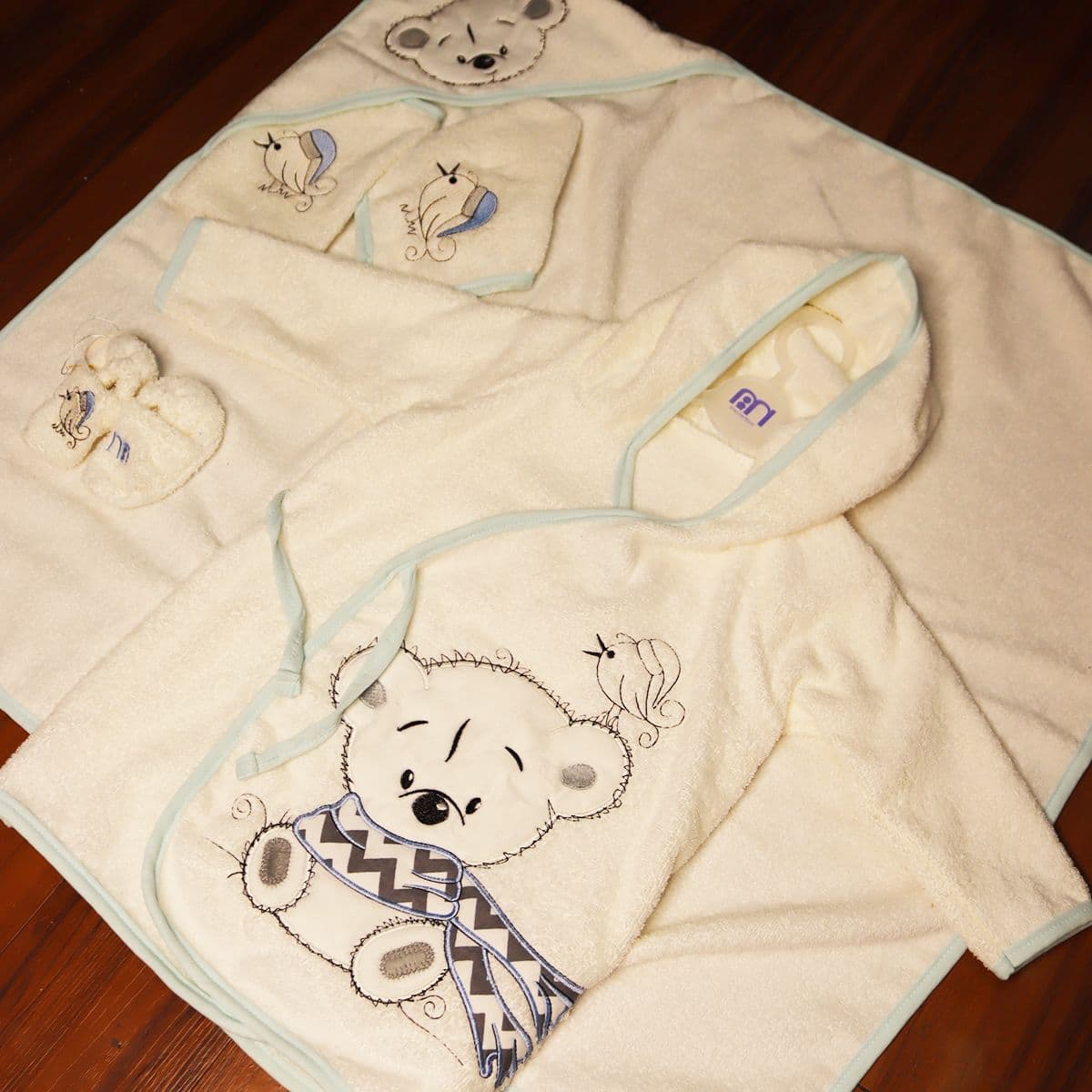 ست حوله 5 تکه نوزادی مادرکر طرح خرس مدل baby luxury کد Hmc-2 — تصویر ۳