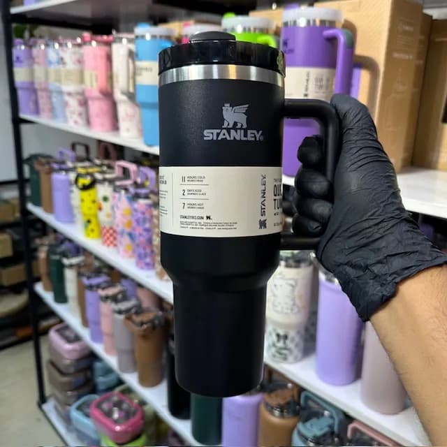 ماگ استنلی Quencher H2.O Tumbler دستهدار 1.18 لیتر — تصویر ۲