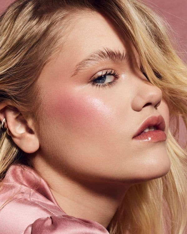 رژگونه فنتی بیوتی Fenty Beauty by Rihanna Fenty Cheeks Suede Waterproof Powder Blush — تصویر ۳