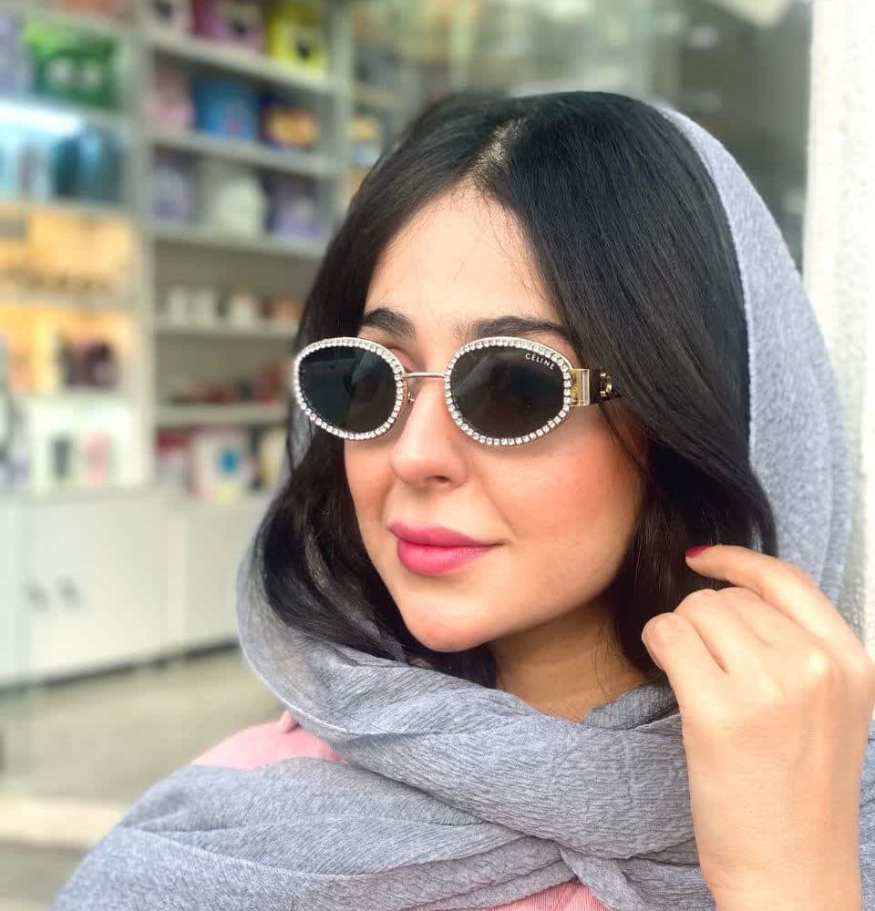 عینک آفتابی نگین زنانه سلین مدل بیضی