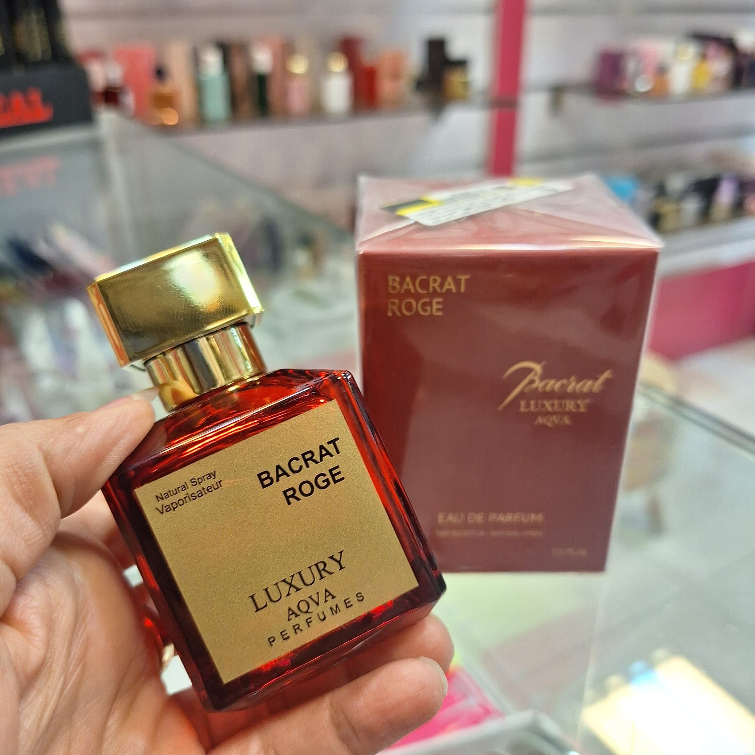 باکارات رژ قرمز – عطر زنانه لاکچری با طبع گرم و شیرین