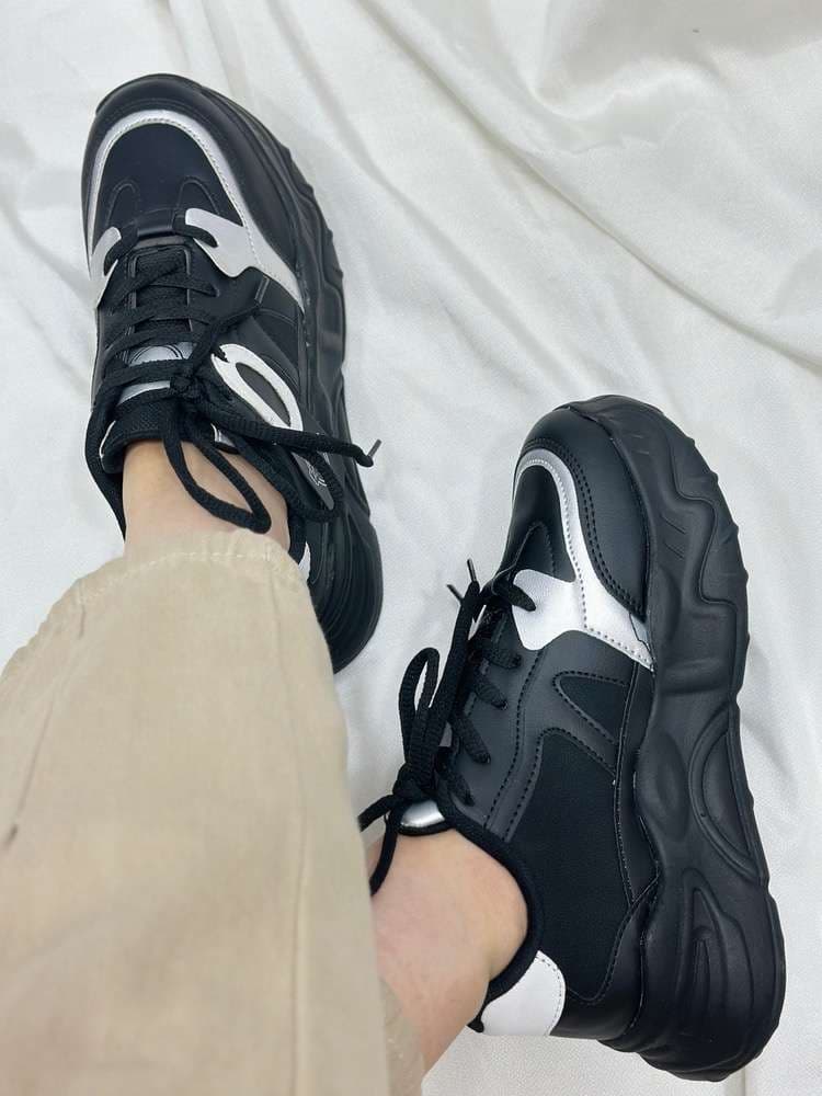 کتونی زارا گردی