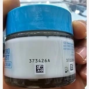 ژل کرم آبرسان نوتروژینا Hydro Boost 50 میل | بررسی تخصصی، ترکیبات و نحوه استفاده — تصویر ۲