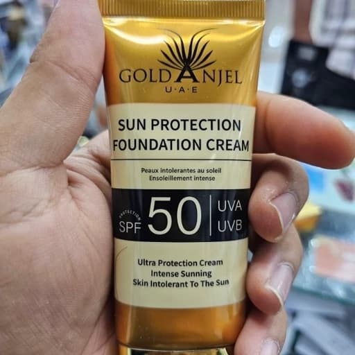 کرم پودر ضدآفتاب SPF 50 گلد آنجل (Gold Anjel) مدل Ultra Protection درصد بافت سبک و نرم کاور عالی حاوی هیالورونیک اسید — تصویر ۵