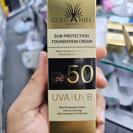 کرم پودر ضدآفتاب SPF 50 گلد آنجل (Gold Anjel) مدل Ultra Protection درصد بافت سبک و نرم کاور عالی حاوی هیالورونیک اسید — تصویر ۸