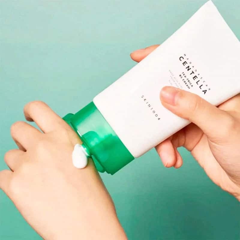 کرم مرطوب کننده ضد جوش چای تیریکا و B5 سنتلا SKIN1004 مدل CLARIFYING(75 میل) — تصویر ۲