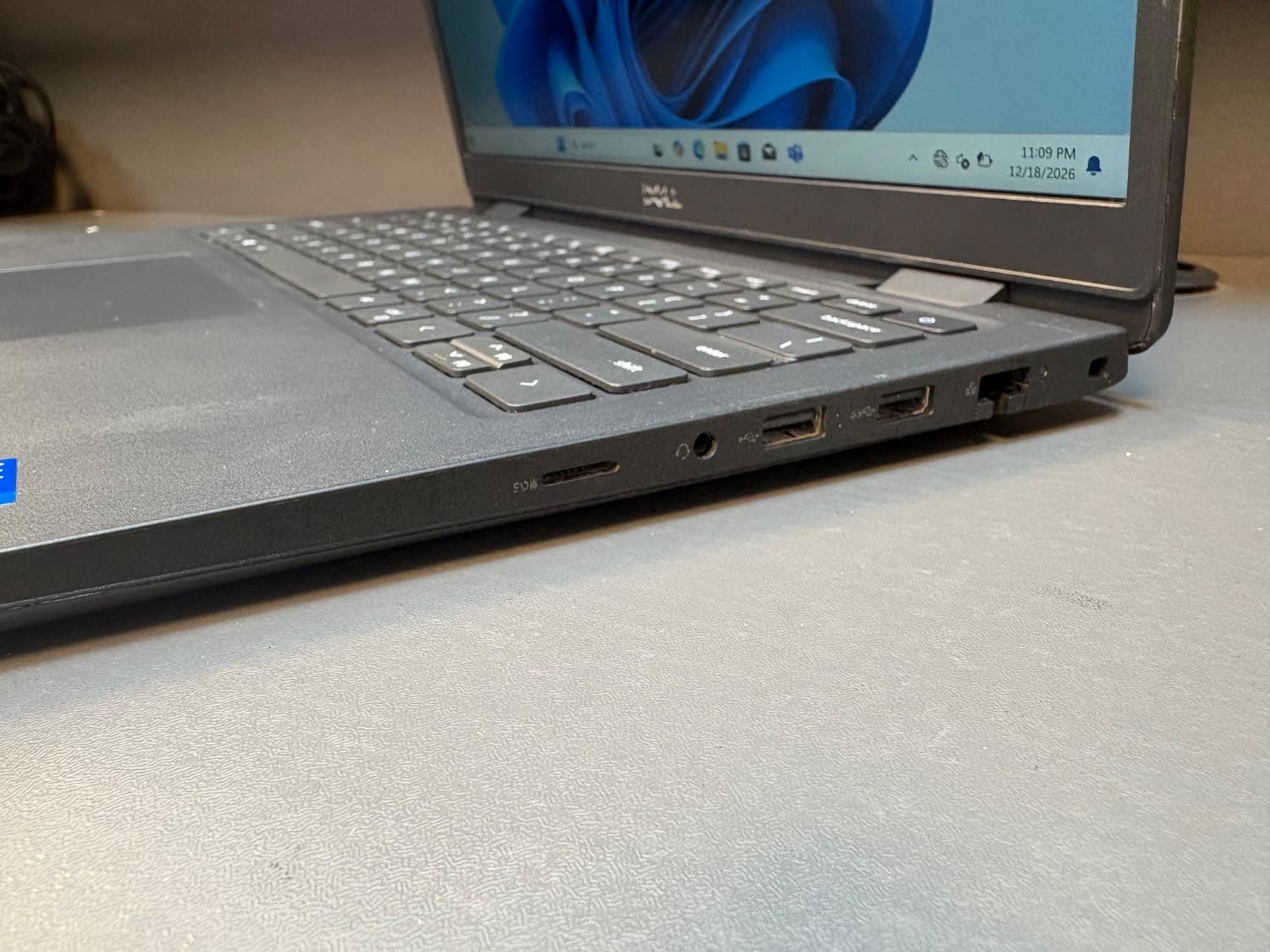 لپ تاپ دل مدل latitude 3420 سایز 14 اینچ FHD پردازنده Intel core i۵ نسل یازده 1135g7 هارد 256ssd رم 8G DDR4 مشابه نو — تصویر ۶