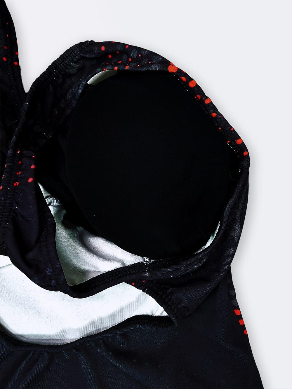 لباس شنا زنانه پشت قهرمانی اسلیپ مشکی رنگ و اسپرت اسپیدو ( Speedo ) کاپدار — تصویر ۶
