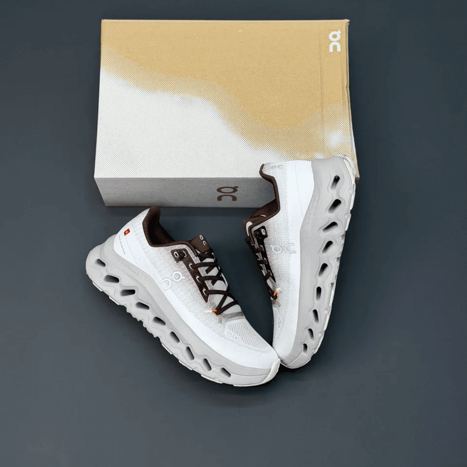 کفش آن رانینگ QC Cloudtilt سفید قهوهای On Running QC Cloudtilt White Brown — تصویر ۲
