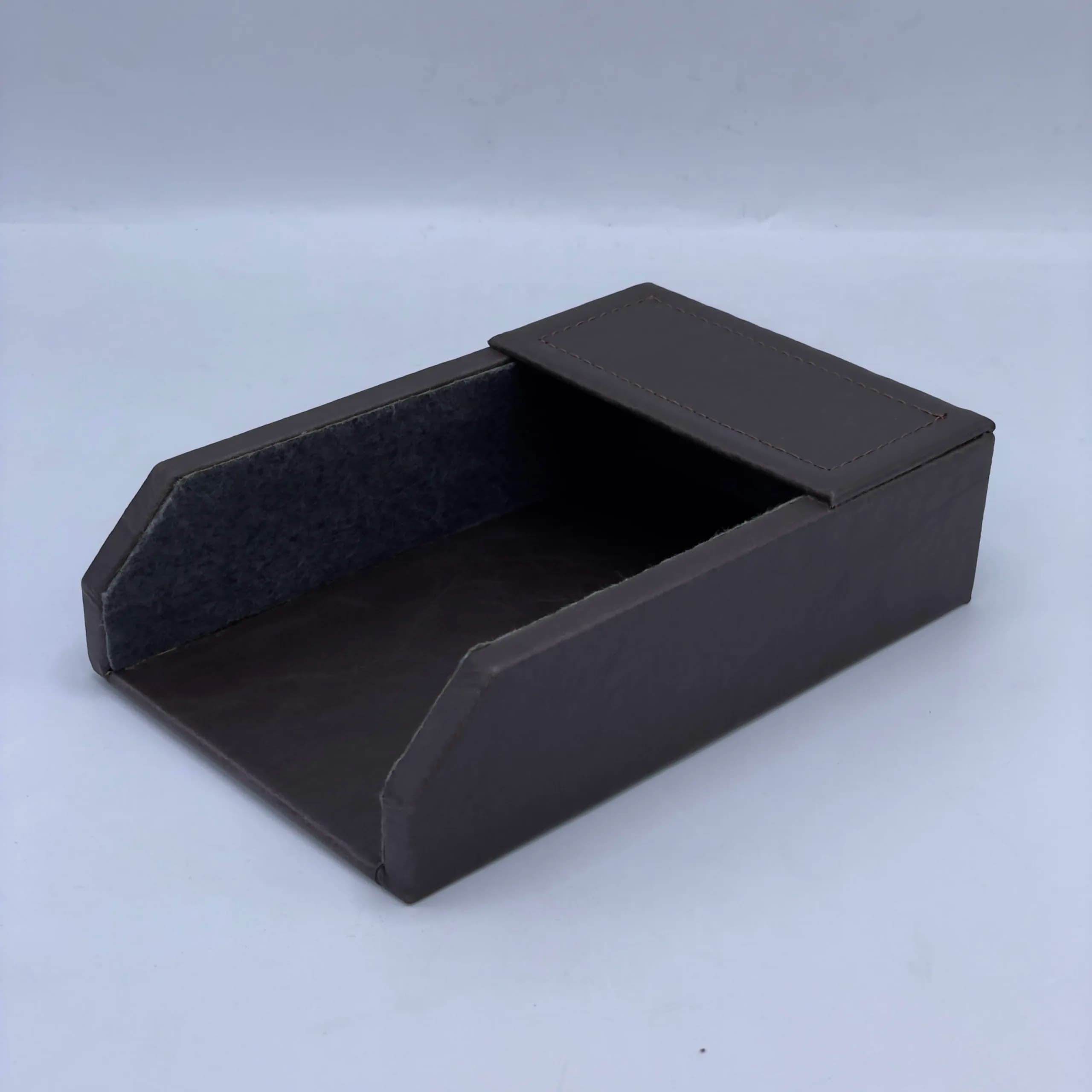 سرویس رومیزی چرمی 8 تکه باجای دستمال کاغذی – کد 408 — تصویر ۷