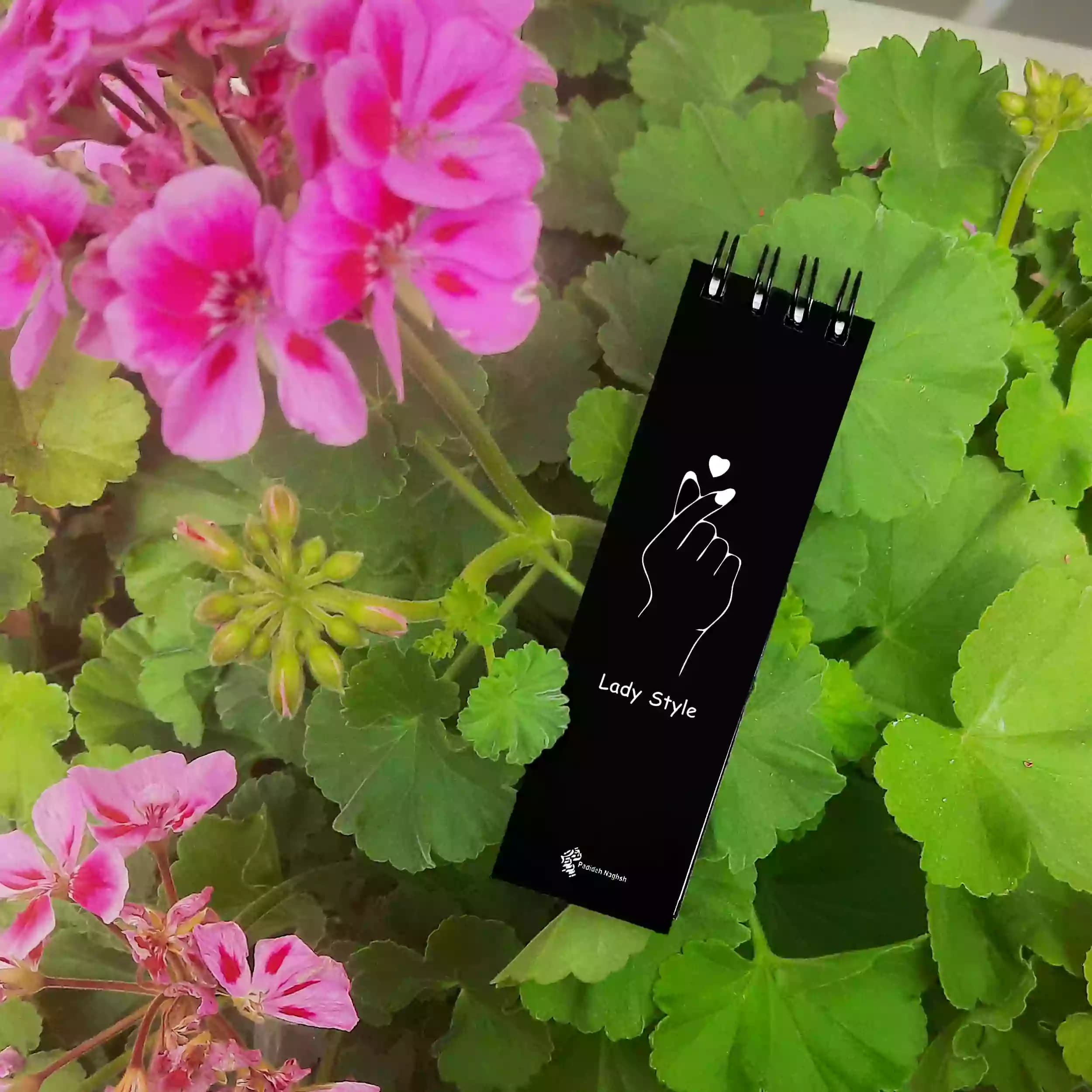 دفترچه یادداشت مدل mini bell کد 274 — تصویر ۳