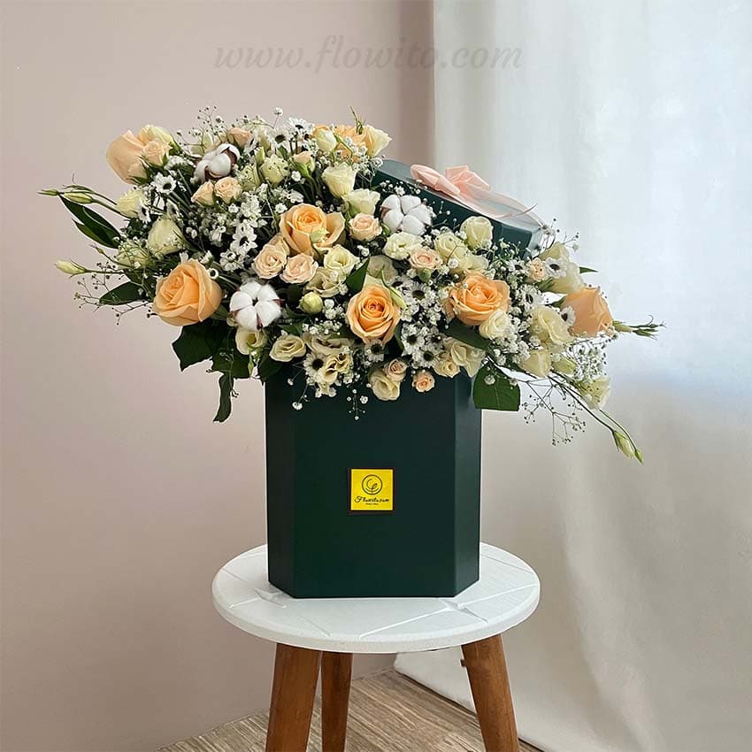 باکس گل هدیه کد 23