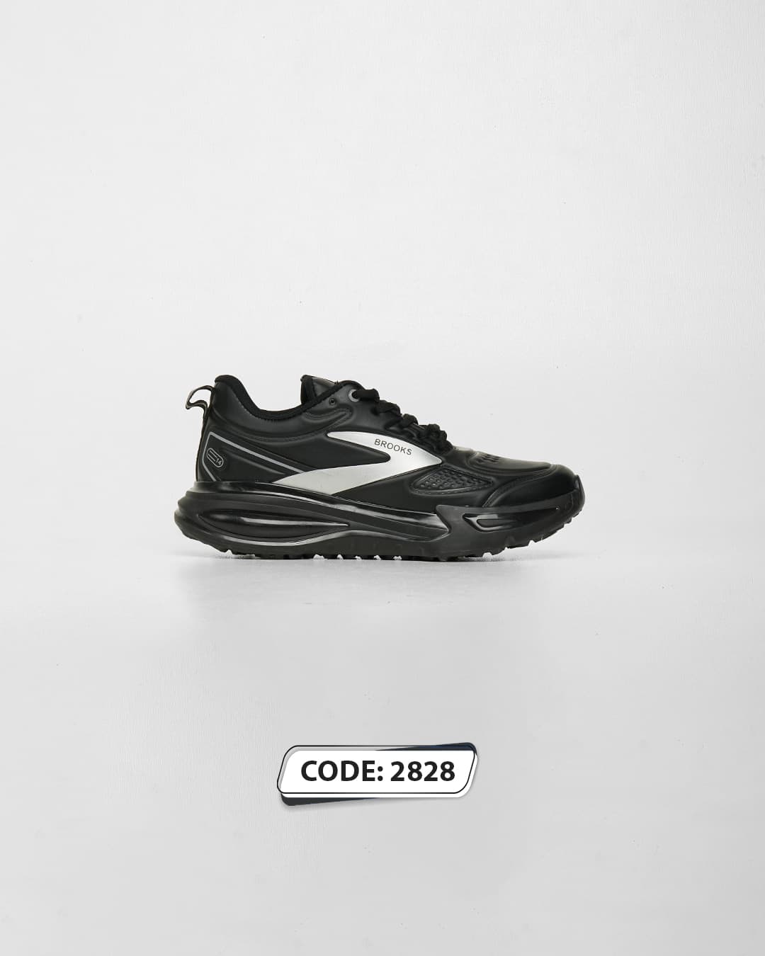 کتونی مشکی Brooks با زیره ژله ای – کد ۲۸۲۸ — تصویر ۵