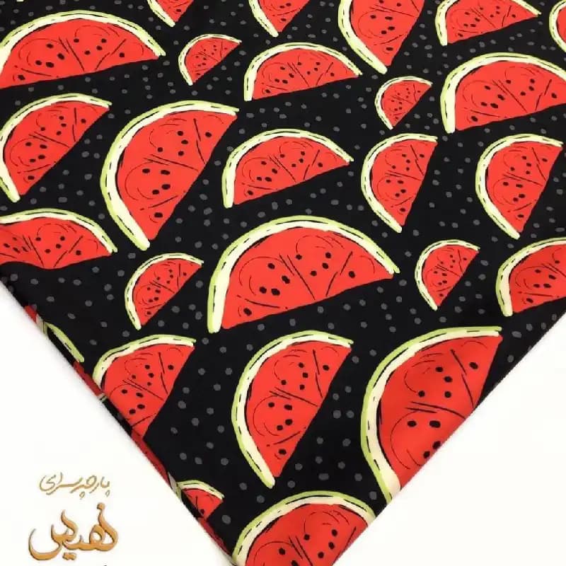 کرپ مازراتی طرح یلدایی هندوانه زمینه توپ توپ — تصویر ۲