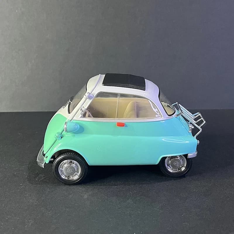 ماکت ماشین ولی BMW Isetta کد 24096W – مقیاس 1:18 — تصویر ۴