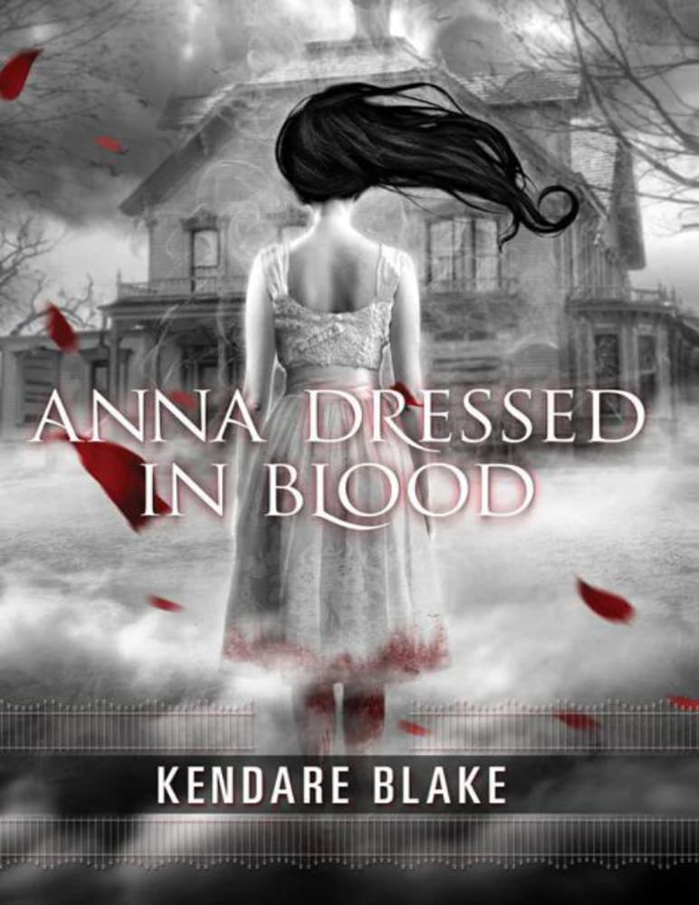 کتاب آنا در لباس خون (Anna Dressed in Blood) نسخه انگلیسی PDF | کنداره بلیک