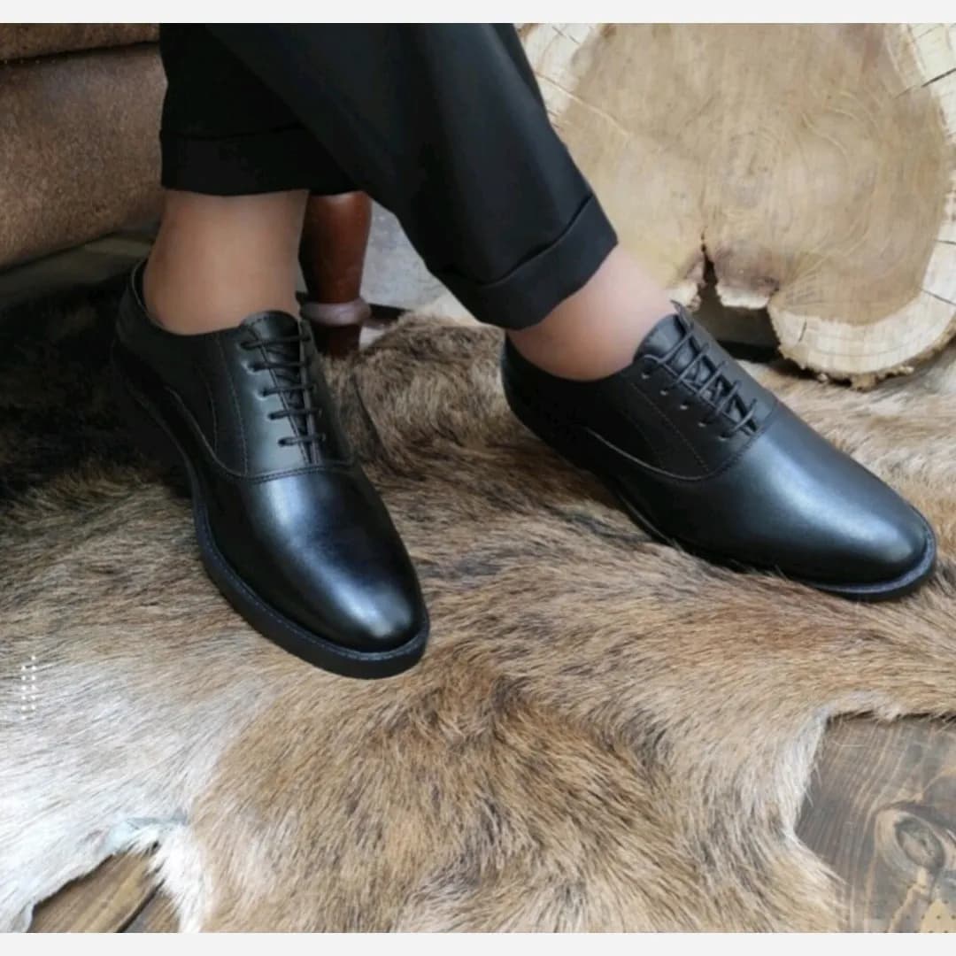 کفش اسپرت مردانه مدل راد رویه چرم صنعتی بیاله مناسب اداری و مجلسی — تصویر ۹