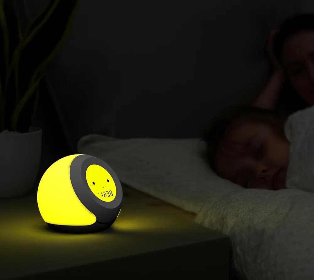 ساعت دیجیتالی چراغ دار کودک برندiTOMA — تصویر ۵