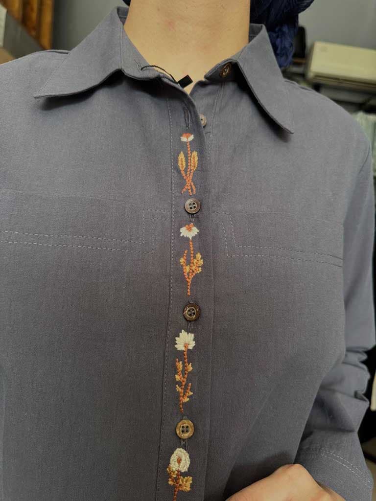 شومیز گلدوزی سایه کد 1155 — تصویر ۳