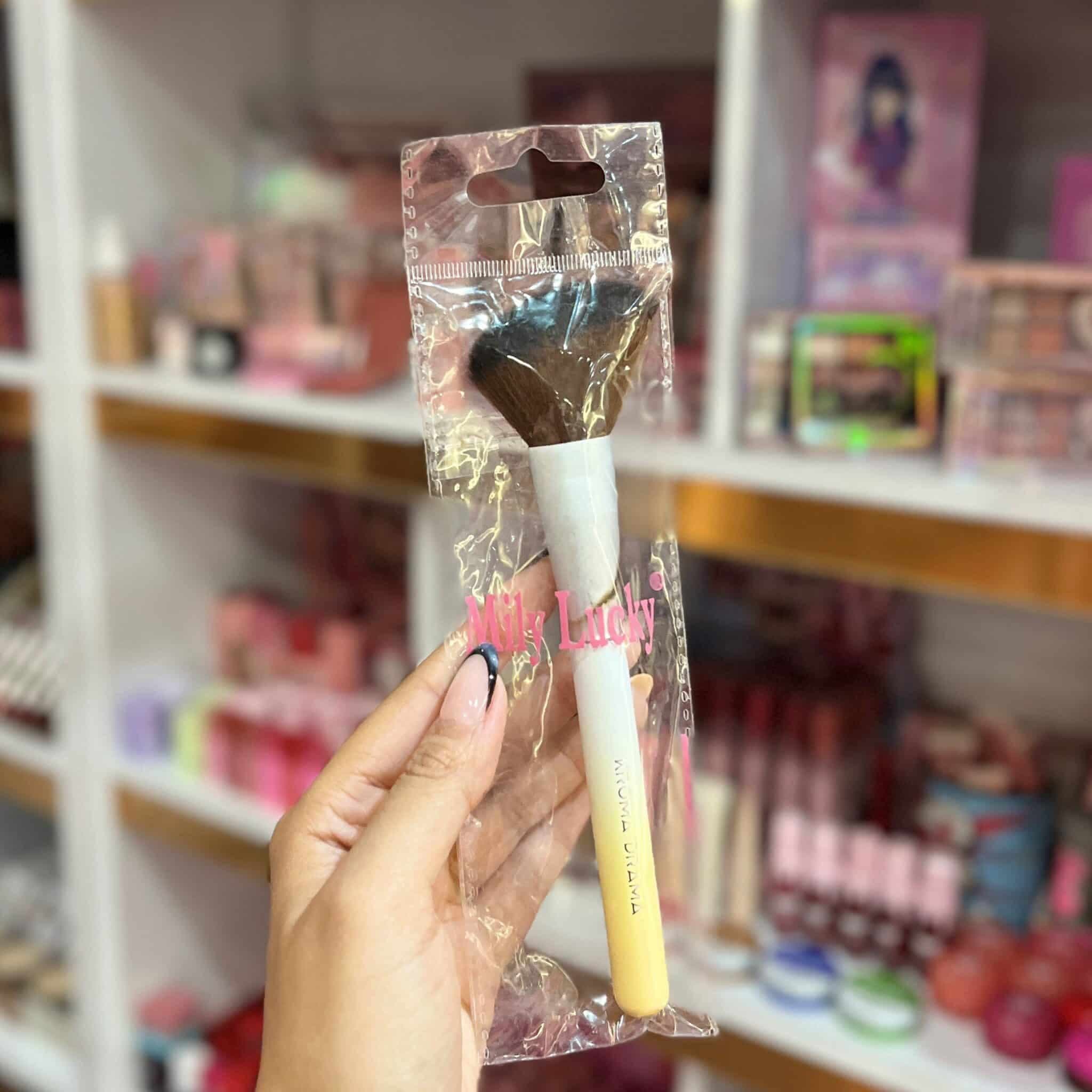 براش سایز متوسط — تصویر ۵