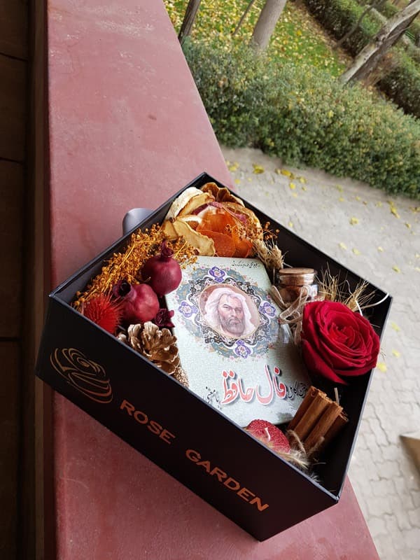 باکس شب یلدا کد 001 – گل فروشی آنلاین رزگاردن — تصویر ۵