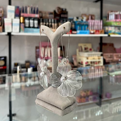 گوشواره آویز گل مرواریدی استیل وارداتی ضدحساسیت سیلور — تصویر ۴